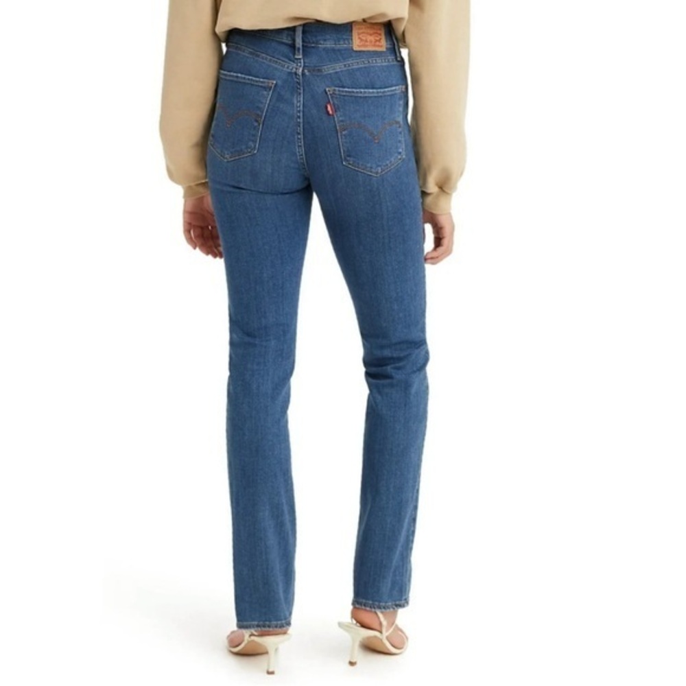 NWT Levi’s 724 High Rise Slim Straight Jeans Hypersoft Size 16 Short Petite New